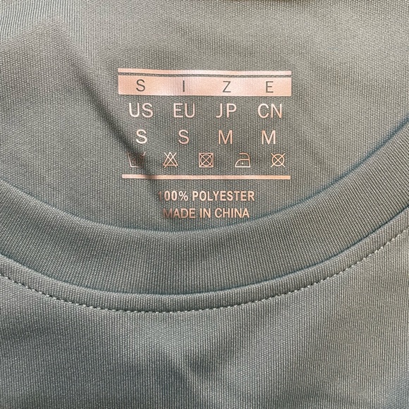 Unbranded size small pastel green UV Protection Quick Dry Lightweight shirt - Picture 4 of 4